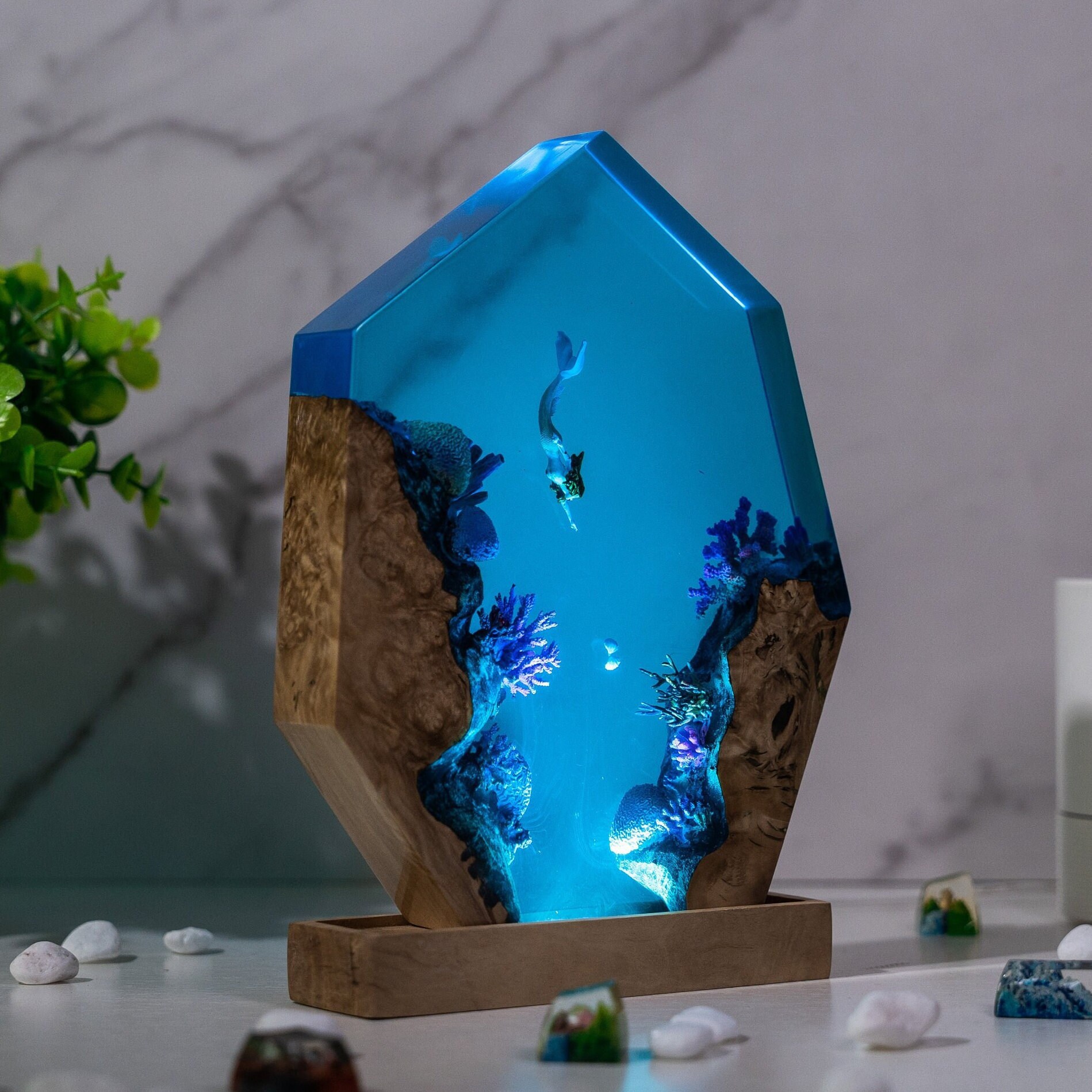 Customized Items Resin Table L - Room Decor Lighting Lamp avaliação e preço